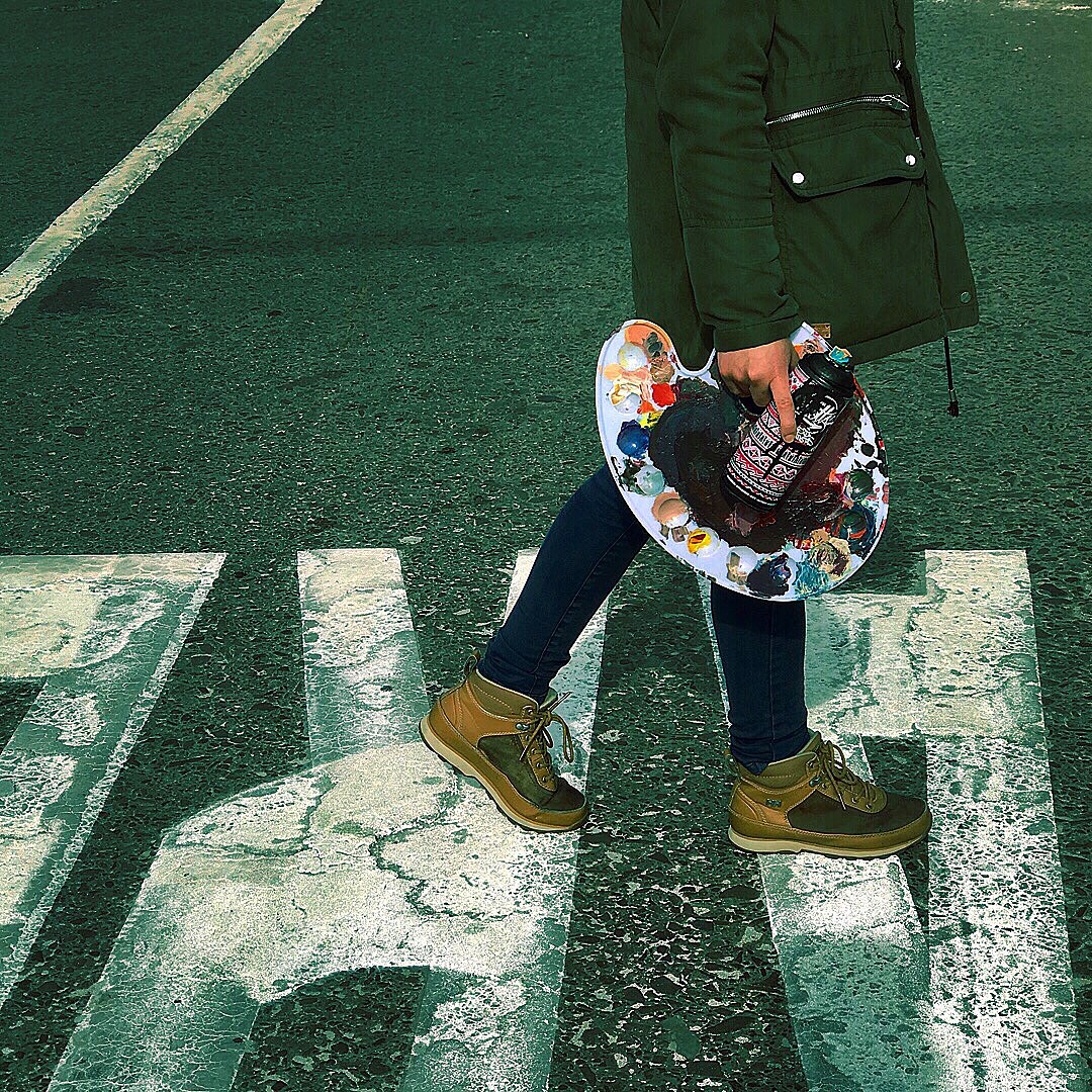 Paleta y cruce peatonal